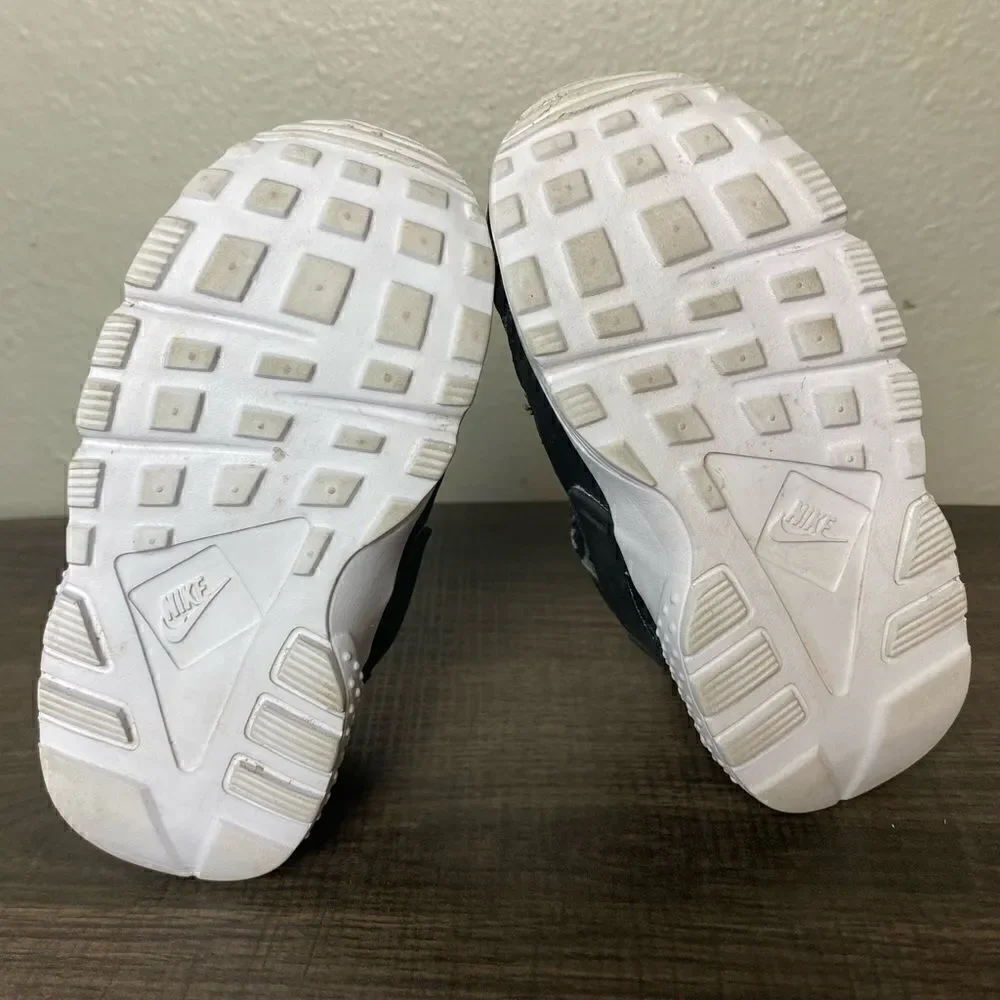 Toddler Nike Huaraches Run (TD) Black Sneakers, Size 7C #704950-011